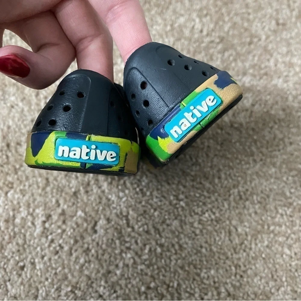 Native | Boy's Slip On Multicolor Sneakers Size 6